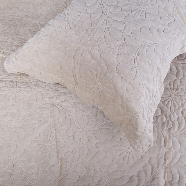 Quilt Velvet beige 2 plazas | Homy