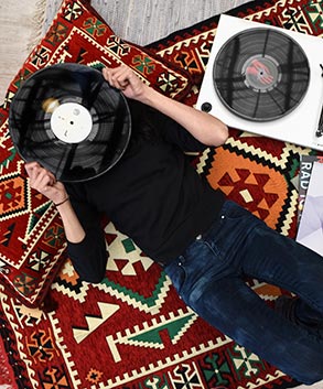 5 muebles de Homy perfectos para tu tocadiscos