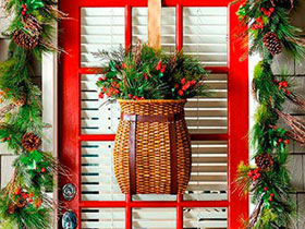 6 ideas para decorar tu puerta en Navidad (sin usar coronas)