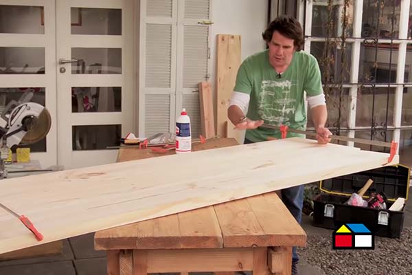 �C�mo hacer un comedor exterior con una banqueta-ba�l?