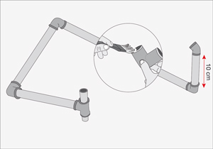 Aplicaci�n de pegamento para fijaci�n de tubos de PVC a codos de 90 grados