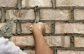 �C�mo reparar canter�as en un muro de ladrillo?